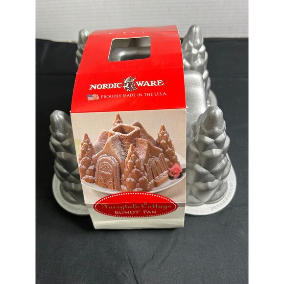 Nordic Fairytale Cottage  Cake Pan - Picture 8 of 8